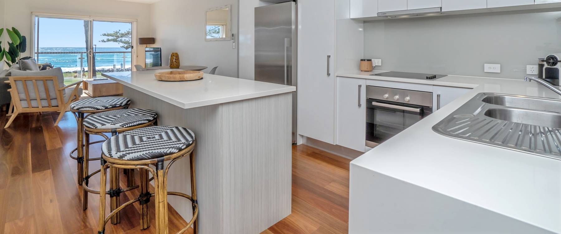 Accommodation Bujerum Holiday Apartments Burleigh Heads